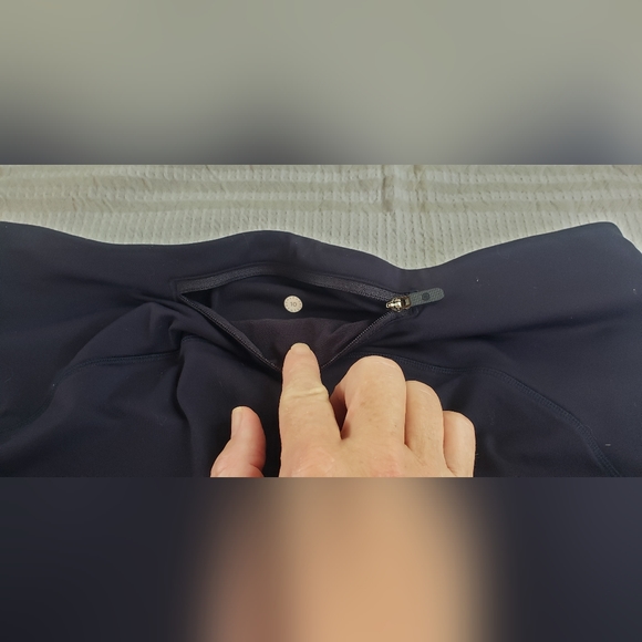 💙Lululemon "Toasty Tech" First Release Fleece - Picture 8 of 10